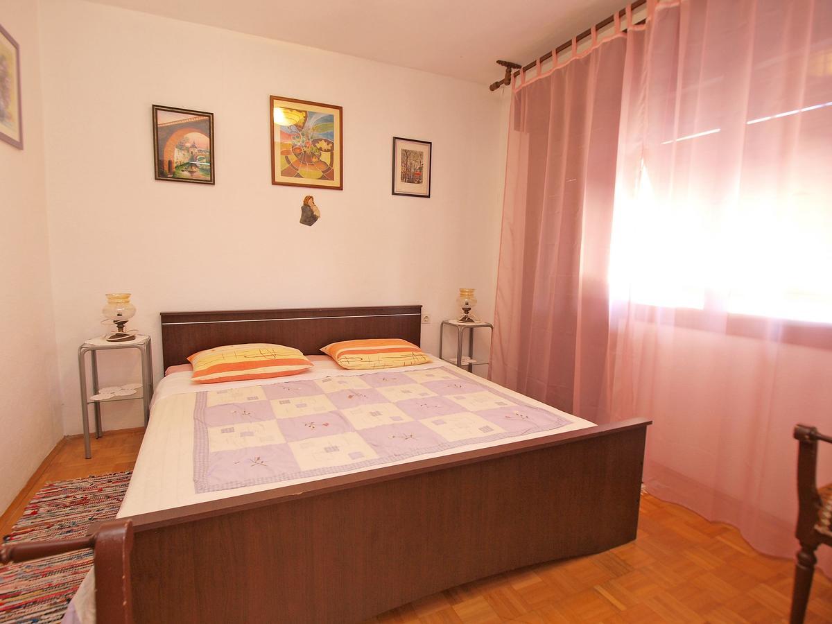 Apartments And Room Rabac 155 Екстериор снимка