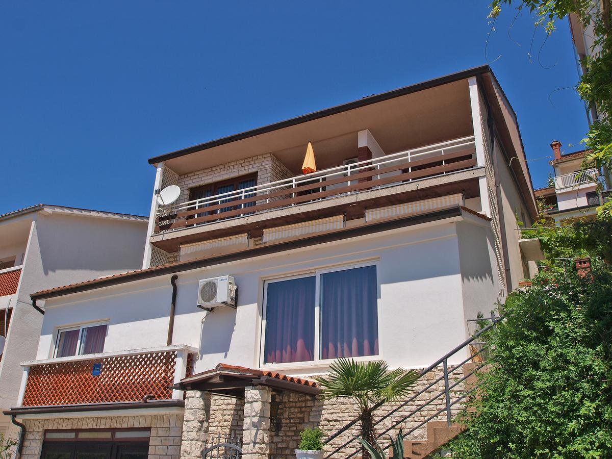 Apartments And Room Rabac 155 Екстериор снимка