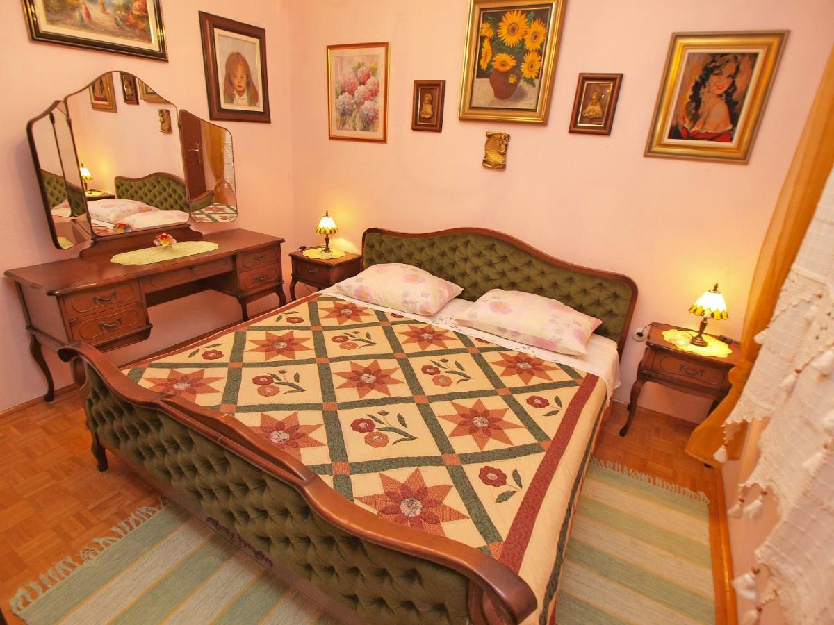 Apartments And Room Rabac 155 Екстериор снимка