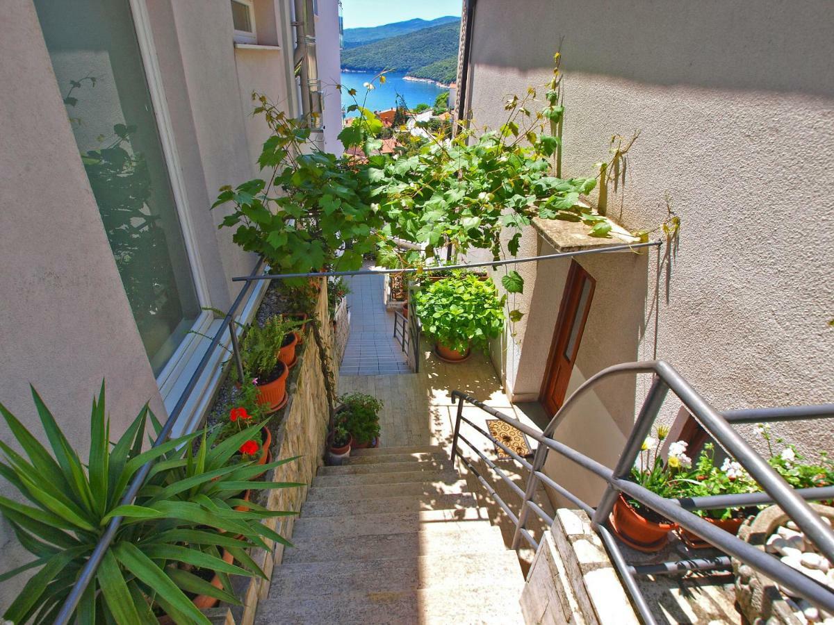 Apartments And Room Rabac 155 Екстериор снимка